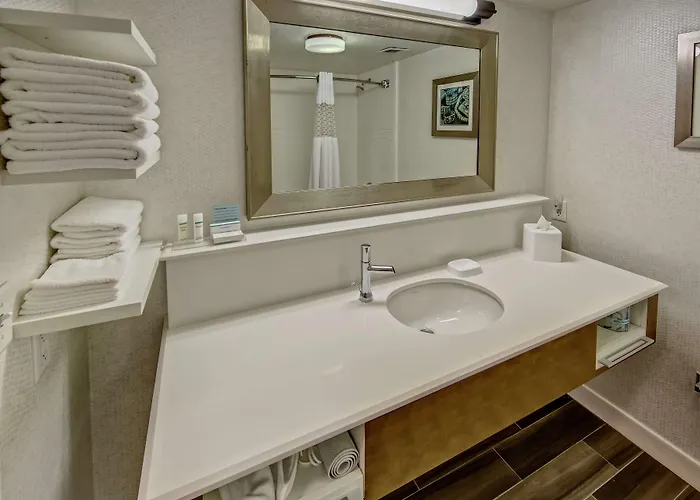 Hotel Hampton Monument Valley 3*