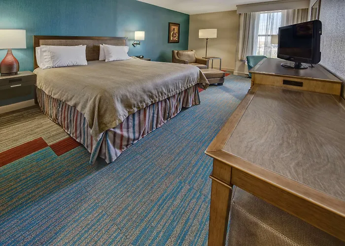 Hampton Monument Valley Hotel